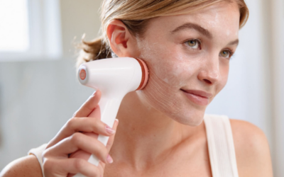 The LumiSpa for Women: A Glow-Giving Gift She’ll Fall in Love With
